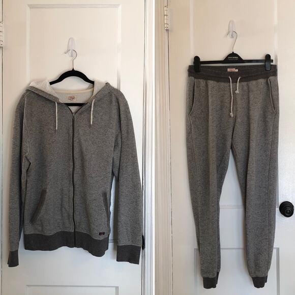 Faherty Double Knit Grey Sweatpant and Sweatshirt Set - Picture 4 of 16